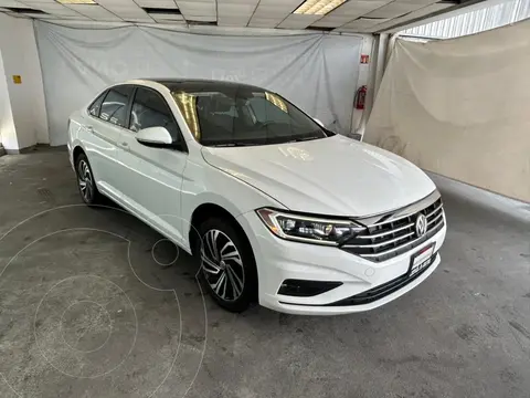 Volkswagen Jetta Highline usado (2021) color Blanco precio $339,800