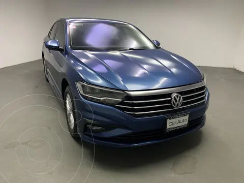Volkswagen Jetta Comfortline usado (2019) color Azul precio $355,330