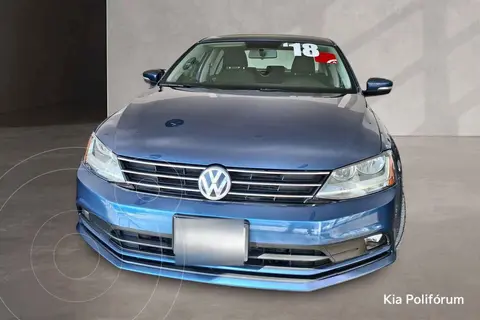 Volkswagen Jetta Trendline usado (2018) color Azul precio $245,000