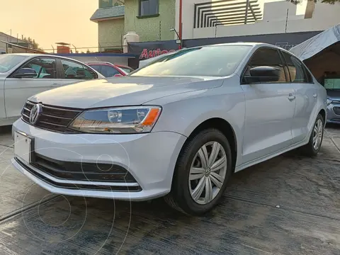 Volkswagen Jetta 2.0 Tiptronic usado (2018) color Plata precio $219,500