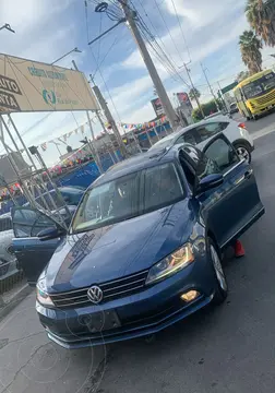 Volkswagen Jetta Comfortline Tiptronic usado (2018) color Azul precio $229,000