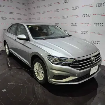 Volkswagen Jetta Comfortline Tiptronic usado (2020) color Plata precio $315,000