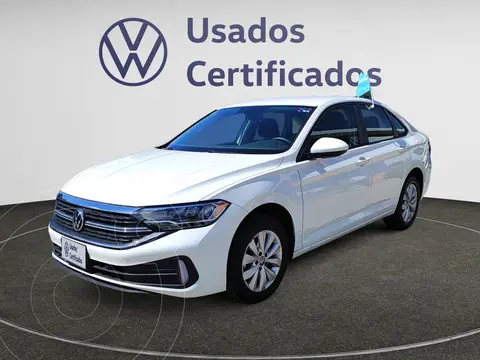 Volkswagen Jetta Comfortline usado (2024) color Blanco financiado en mensualidades(enganche $116,058 mensualidades desde $8,879)