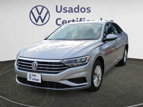 Volkswagen Jetta Comfortline usado (2021) color Plata financiado en mensualidades(enganche $95,348 mensualidades desde $7,294)