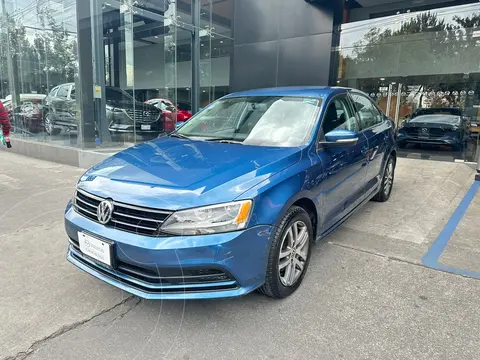 Volkswagen Jetta Trendline Tiptronic usado (2016) color Azul financiado en mensualidades(enganche $58,750 mensualidades desde $6,199)