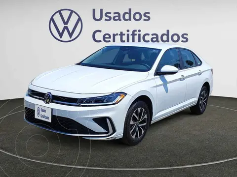 Volkswagen Jetta Comfortline usado (2025) color Blanco financiado en mensualidades(enganche $114,695 mensualidades desde $8,774)