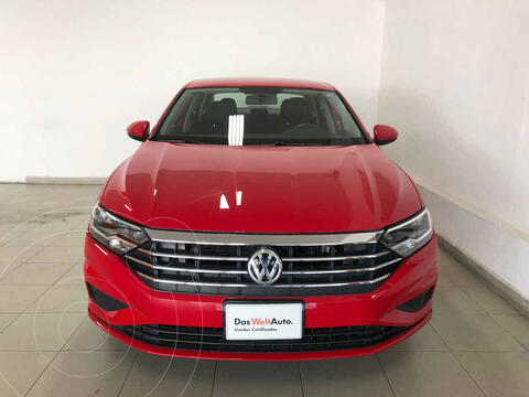 Volkswagen Jetta Trendline Tiptronic usado (2021) color Rojo financiado en mensualidades(enganche $75,036 mensualidades desde $11,681)