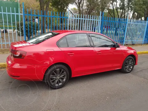 Volkswagen Jetta Comfortline usado (2016) color Rojo Tornado precio $159,000