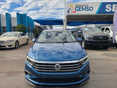 Volkswagen Jetta Highline Tiptronic usado (2019) color Azul Claro precio $360,000