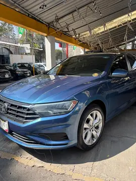 Volkswagen Jetta Trendline Tiptronic usado (2021) color Azul precio $268,000