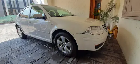 Volkswagen Jetta City usado (2009) color Blanco precio $145,000
