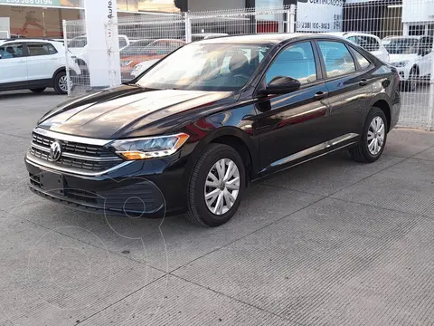 Volkswagen Jetta Trendline Tiptronic usado (2023) color Negro Profundo precio $389,900