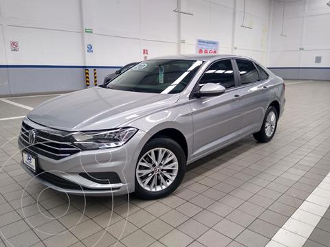 foto Volkswagen Jetta Comfortline usado (2020) color Plata Dorado precio $395,000