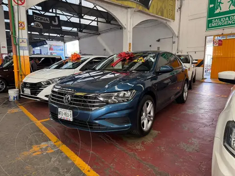 Volkswagen Jetta Trendline Tiptronic usado (2019) color Azul financiado en mensualidades(enganche $72,400 mensualidades desde $6,513)