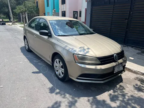 Volkswagen Jetta Trendline Tiptronic usado (2015) color Bronce precio $180,000