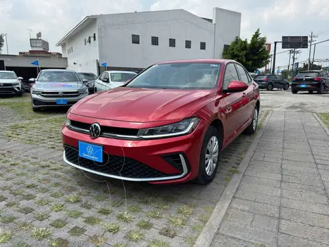 Volkswagen Jetta Trendline usado (2025) color Rojo precio $380,000