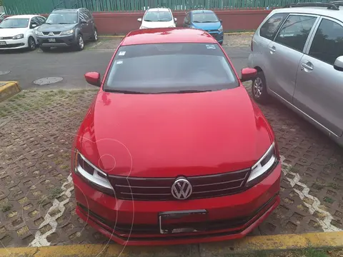 Volkswagen Jetta 2.0 Tiptronic usado (2016) color Rojo precio $165,000