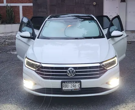 Volkswagen Jetta Highline Tiptronic usado (2019) color Blanco precio $375,000