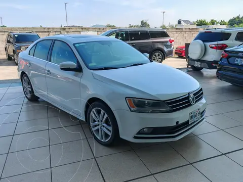 Volkswagen Jetta Sportline usado (2016) color Blanco precio $269,000