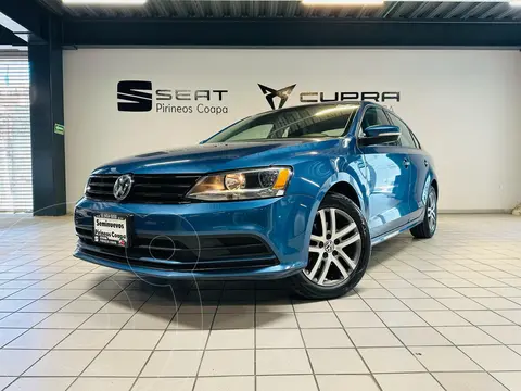 Volkswagen Jetta Live Tiptronic usado (2016) color Azul financiado en mensualidades(enganche $40,000 mensualidades desde $8,054)