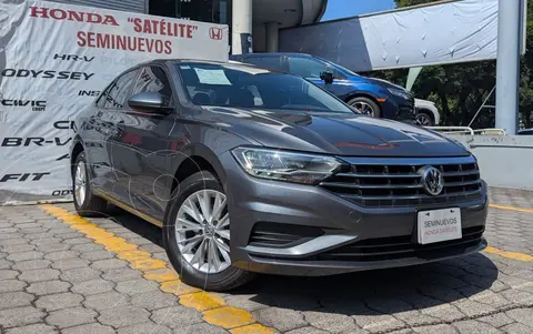 Volkswagen Jetta Comfortline Tiptronic usado (2019) color Gris precio $290,000