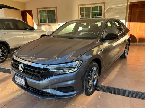 Volkswagen Jetta R-Line Tiptronic usado (2019) color Gris Platino precio $337,000