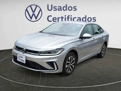 Volkswagen Jetta Comfortline usado (2025) color Plata financiado en mensualidades(enganche $111,044 mensualidades desde $8,495)