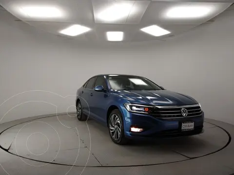 Volkswagen Jetta Highline Tiptronic usado (2019) color Azul precio $365,000