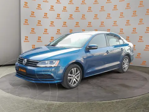 Volkswagen Jetta Trendline usado (2017) color Azul financiado en mensualidades(enganche $53,658 mensualidades desde $6,450)