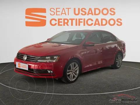 foto Volkswagen Jetta SPORTLINE2.5L L5  TIP usado (2017) color Rojo precio $289,000