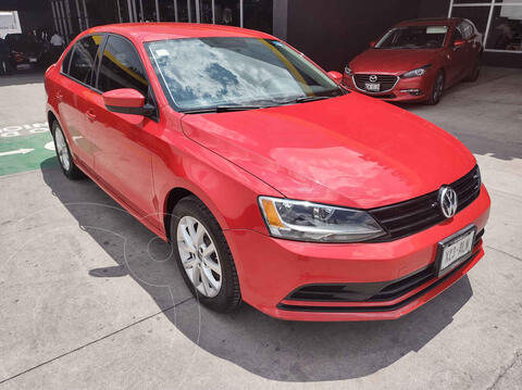 Volkswagen Jetta 2.0 usado (2017) color Rojo precio $234,999