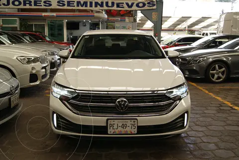 Volkswagen Jetta Comfortline usado (2022) color Blanco precio $367,000