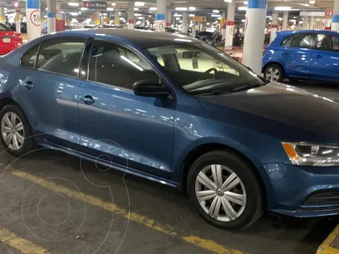 Volkswagen Jetta 2.0 usado (2018) color Azul precio $255,000