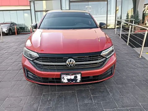 Volkswagen Jetta Sportline usado (2024) color Rojo precio $440,000