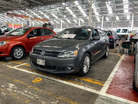 Volkswagen Jetta Sport usado (2013) color Gris Platino precio $195,500