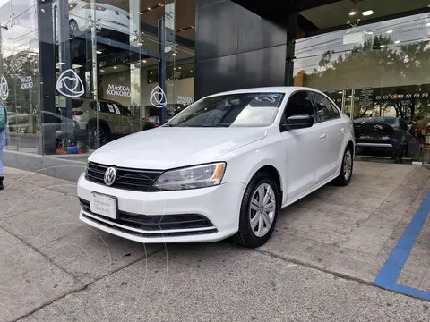 Volkswagen Jetta 2.0 Tiptronic usado (2017) color Blanco precio $197,000