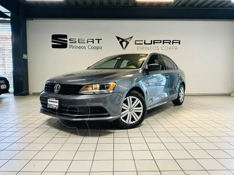 Volkswagen Jetta 2.0 usado (2018) color Gris Platino precio $239,999