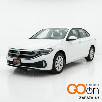 Volkswagen Jetta Comfortline usado (2024) color VWAJCBLANCO PURO precio $375,000