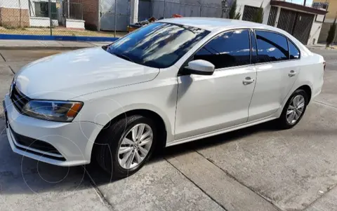 Volkswagen Jetta 2.0 usado (2016) color Blanco precio $209,000