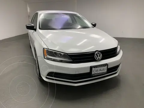 Volkswagen Jetta 2.0 Tiptronic usado (2018) color Blanco financiado en mensualidades(enganche $56,000 mensualidades desde $7,200)