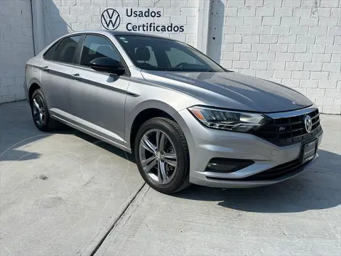 Volkswagen Jetta R-Line usado (2021) color plateado precio $399,900