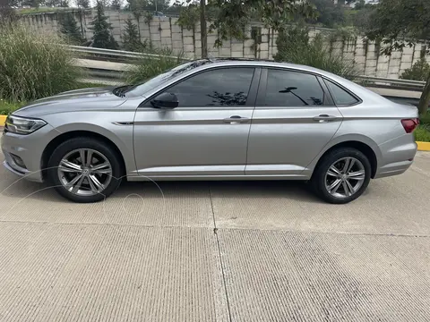 Volkswagen Jetta R-Line Tiptronic usado (2019) color Plata precio $320,000