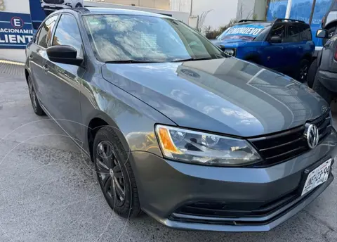 Volkswagen Jetta Comfortline Tiptronic usado (2017) color Gris Platino precio $198,000