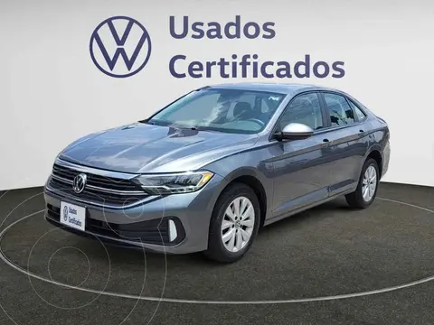 Volkswagen Jetta Comfortline usado (2024) color Gris financiado en mensualidades(enganche $102,433 mensualidades desde $7,836)