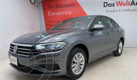 Volkswagen Jetta Comfortline usado (2019) color Plata precio $361,500