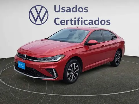 Volkswagen Jetta Comfortline usado (2025) color Rojo financiado en mensualidades(enganche $109,790 mensualidades desde $8,399)
