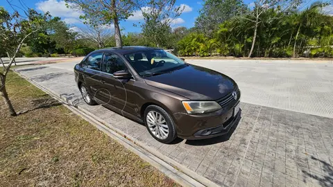 Volkswagen Jetta Sport Tiptronic usado (2012) color Marron precio $120,000