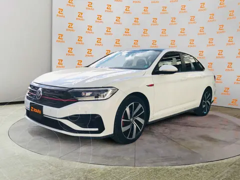 Volkswagen Jetta GLi Aut usado (2019) color Blanco financiado en mensualidades(enganche $126,475 mensualidades desde $7,462)