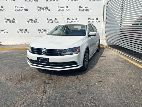 Volkswagen Jetta Trendline usado (2018) color Blanco financiado en mensualidades(enganche $57,000 mensualidades desde $6,307)