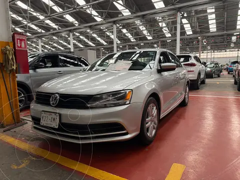 Volkswagen Jetta 2.0 usado (2016) color Gris Platino financiado en mensualidades(enganche $51,500 mensualidades desde $4,600)